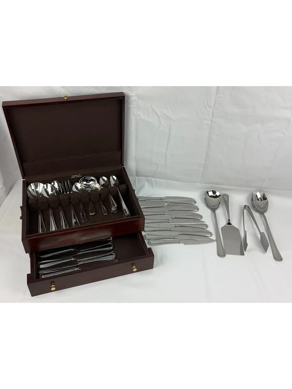 Reed & Barton Stainless Steel Lot of 47pcs Assorted Silverware With Box